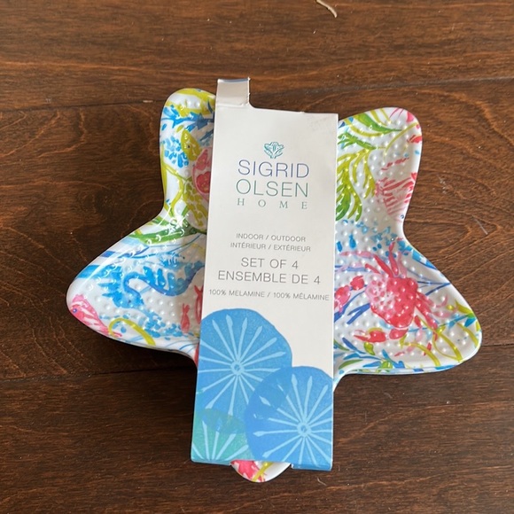 Sigrid Olsen Melamine Ocean Starfish  Shaped Appetizer Tidbit Plates Set of 4 - Picture 2 of 3